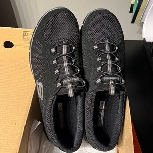 Skechers  Flex size 9.5 sneakers